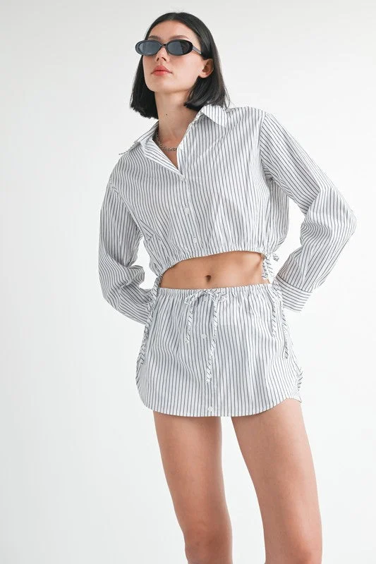 BUTTON UP COLLARED TOP Laid - back Women's Style